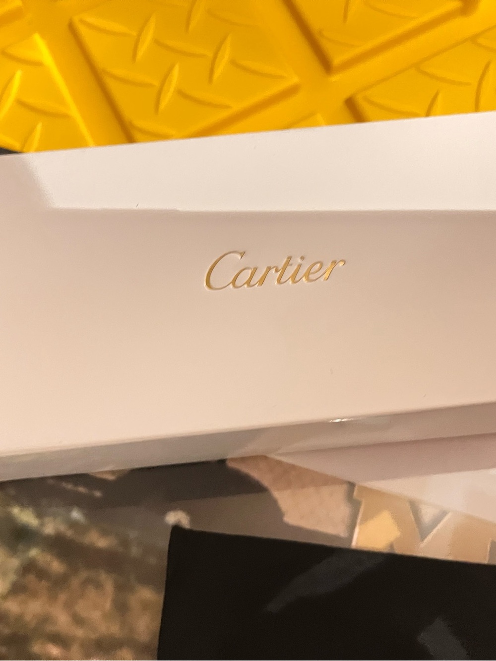 Cartier Women's Gold Rimless Sunglasses with Purple Gradient Lenses beautiful! - Picture 4 of 13